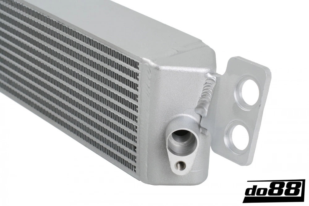 BMW M3 E90 E92 Engine oil cooler Racing